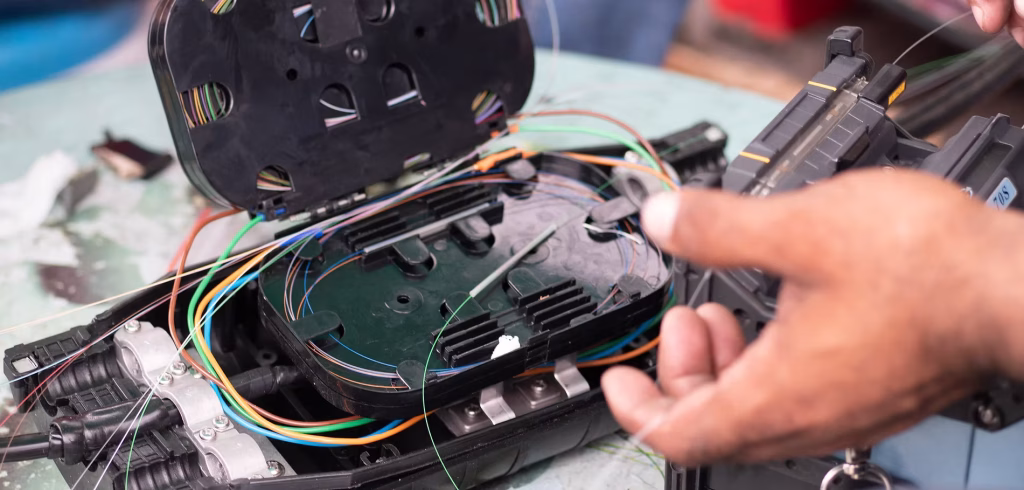 Fiber Optics Splicing (FOS)